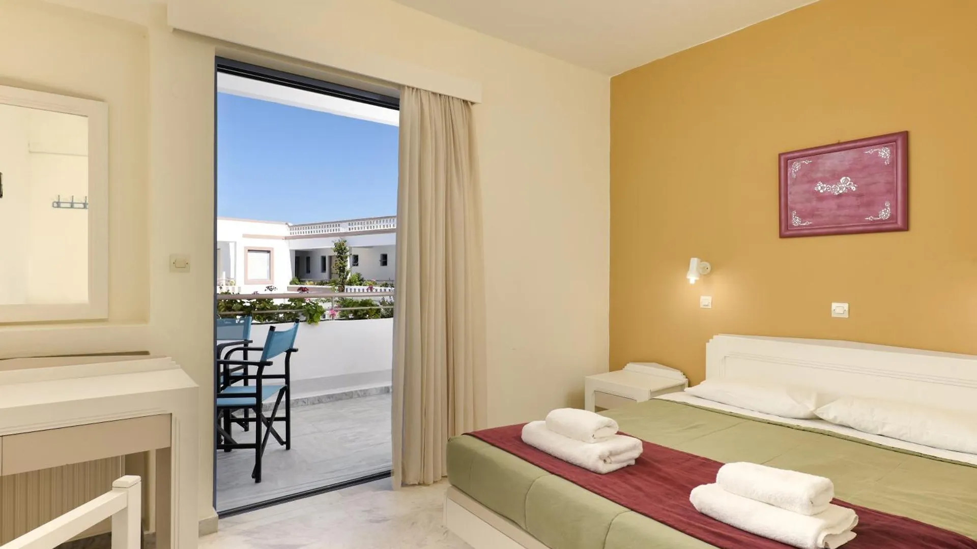 Ariadne Hotel Platanes  3*, Platanes (Rethymno) Greece
